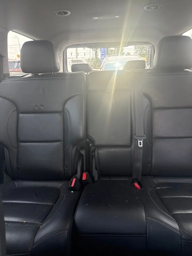 Used 2023 White GMC SLT image 7