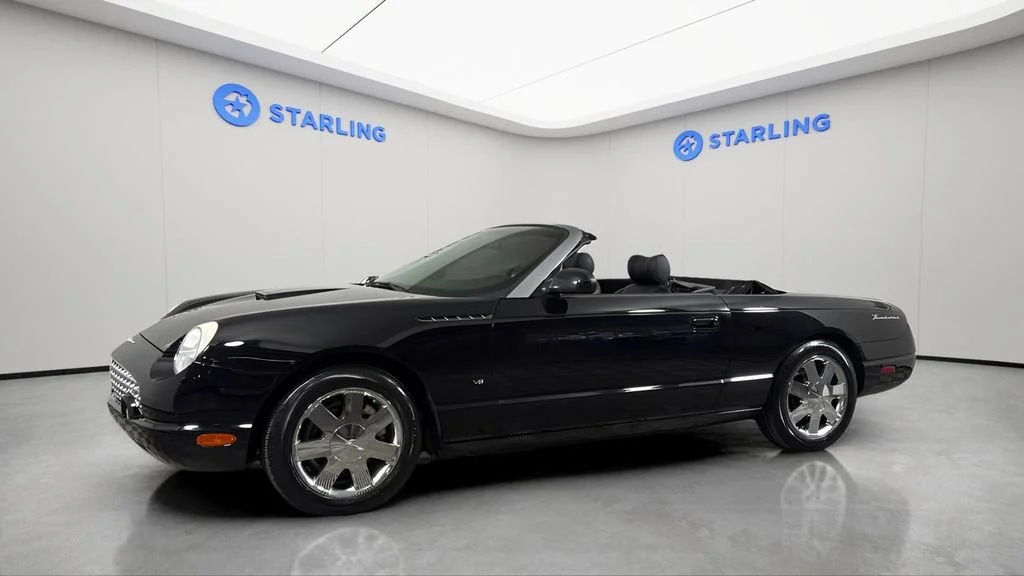 Used 2003  Ford Deluxe image 4