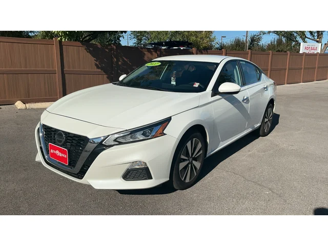 2022 Nissan Altima 2.5 SV