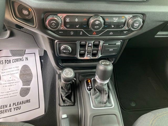New 2026 Goldilocks Exterior Paint Jeep Sport S image 18