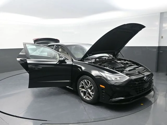 Used 2021 Black Hyundai SEL image 30