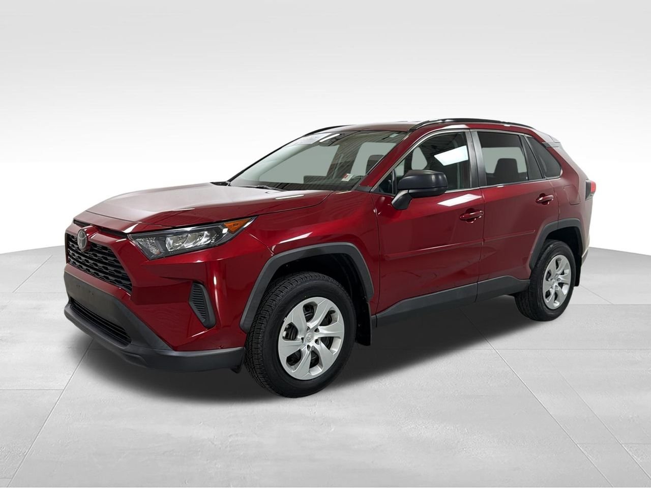 2020 Toyota RAV4 LE FWD's photo