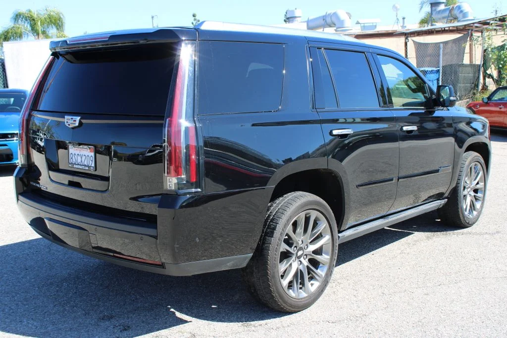 Used 2020 Black Cadillac Platinum Edition image 4