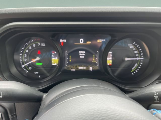 Used 2024 Hydro Blue Pearlcoat Jeep Rubicon image 28