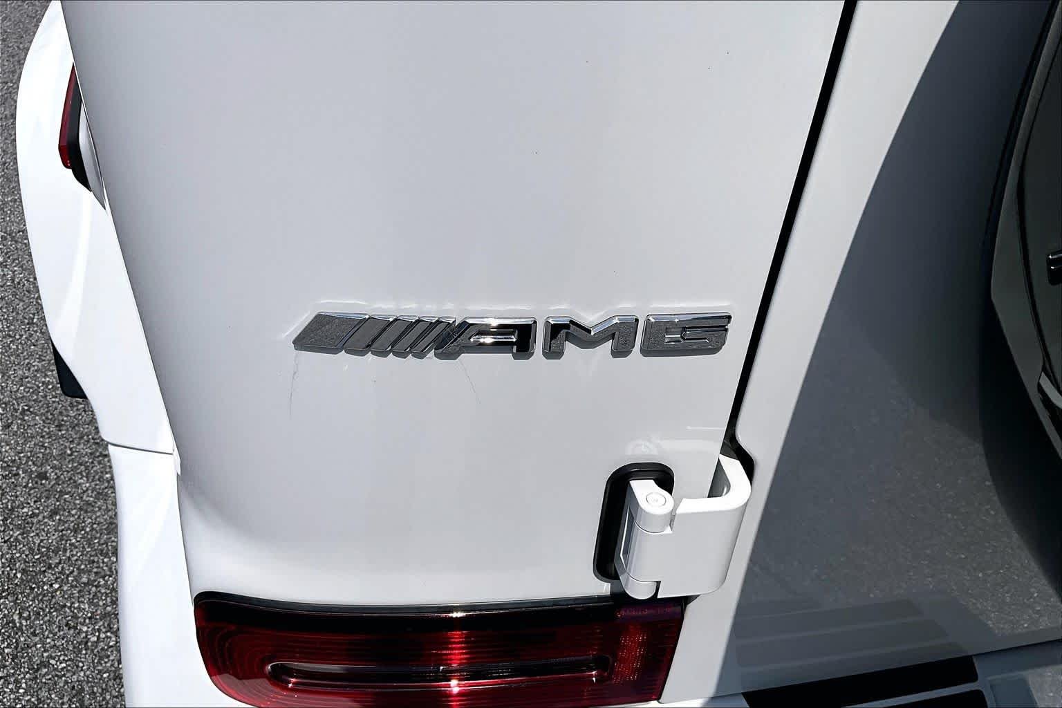 Used 2023 MANUFAKTUR Moonlight White Metallic Mercedes-Benz AMG® G 63 image 31