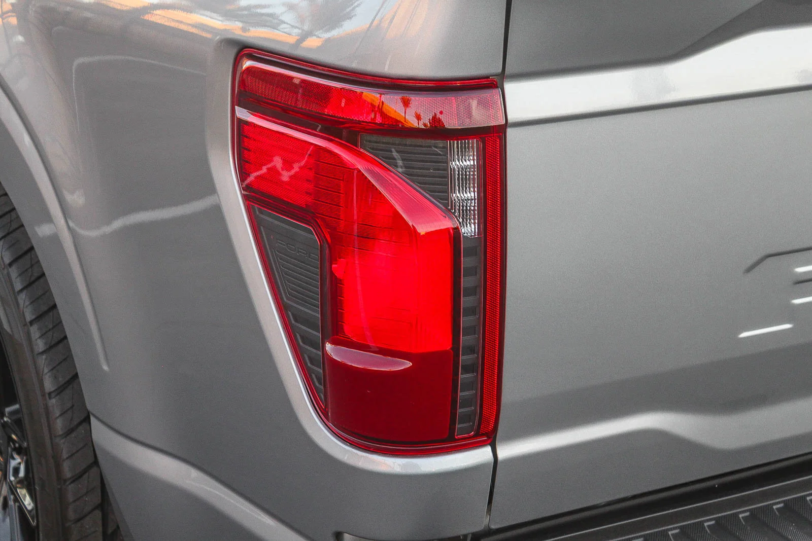 2025 Ford F-150 STX - Photo 8