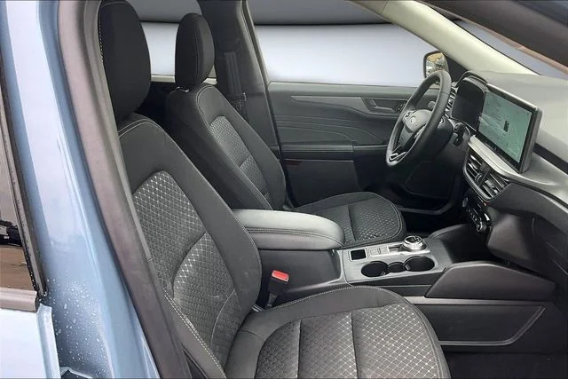 New 2026 Vapor Blue Metallic Ford Active® image 11