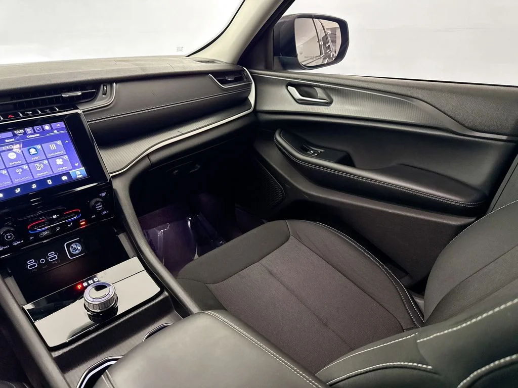 Used 2024 Gray Jeep Laredo X image 24