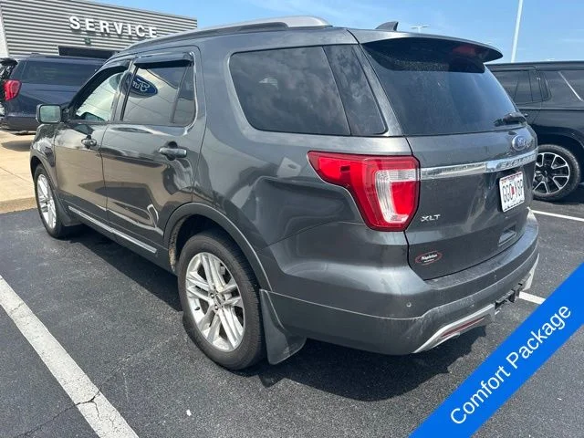 Used 2017 Magnetic Metallic Ford XLT image 7