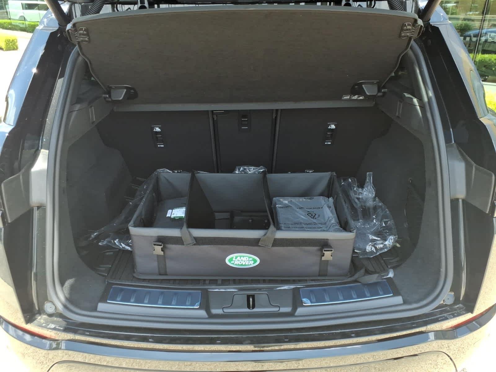 New 2026 Santorini Black Land Rover Hoxton Edition image 22