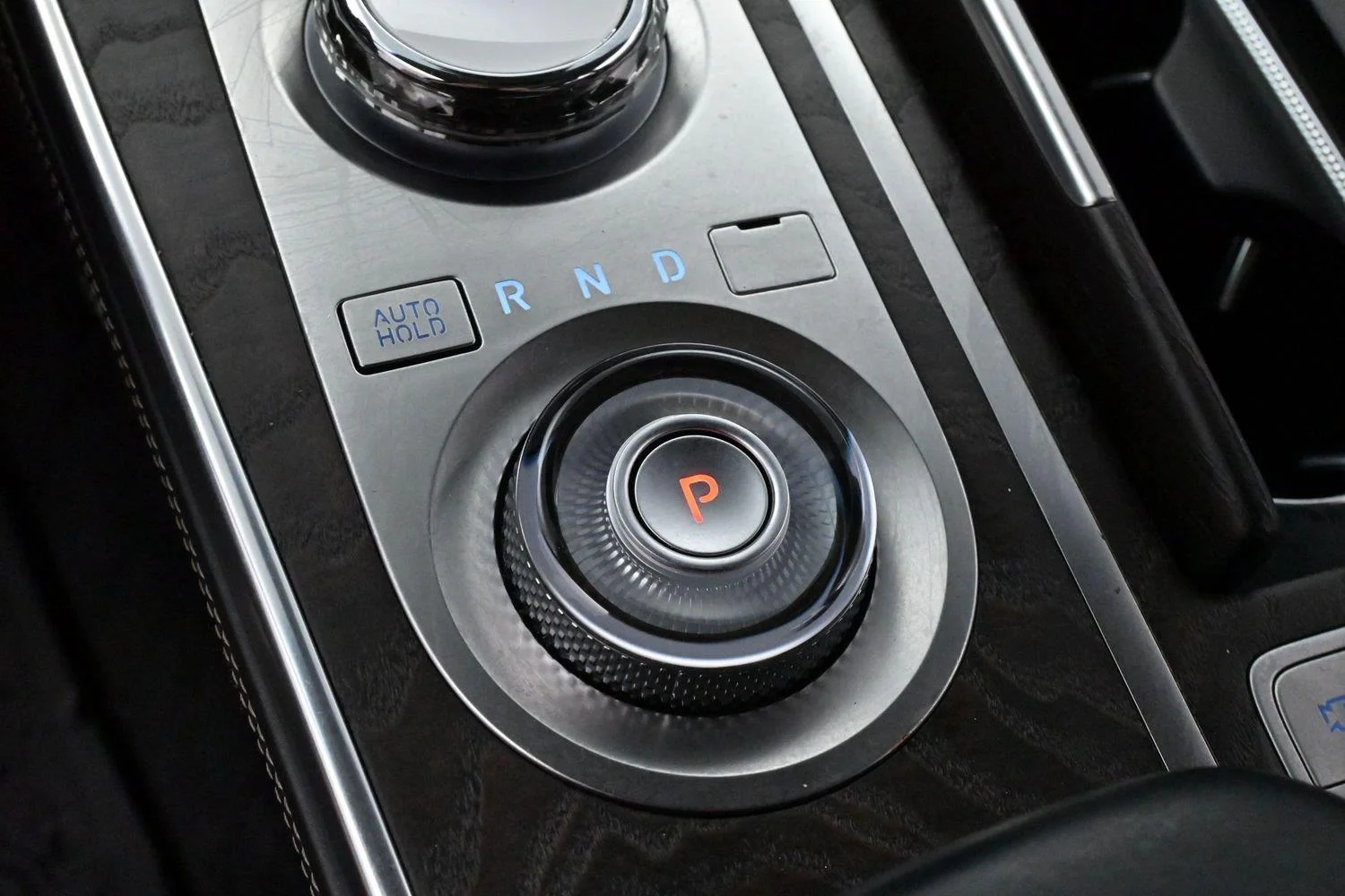 Used 2024 Makalu Gray Matte Genesis 3.5T Prestige Signature image 21