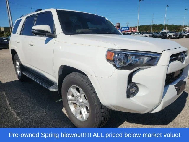 Used 2021 White Toyota SR5 Premium image 3