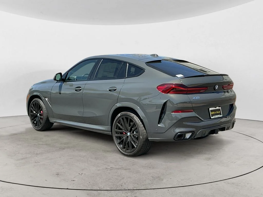 New 2026 Gray BMW xDrive40i image 5