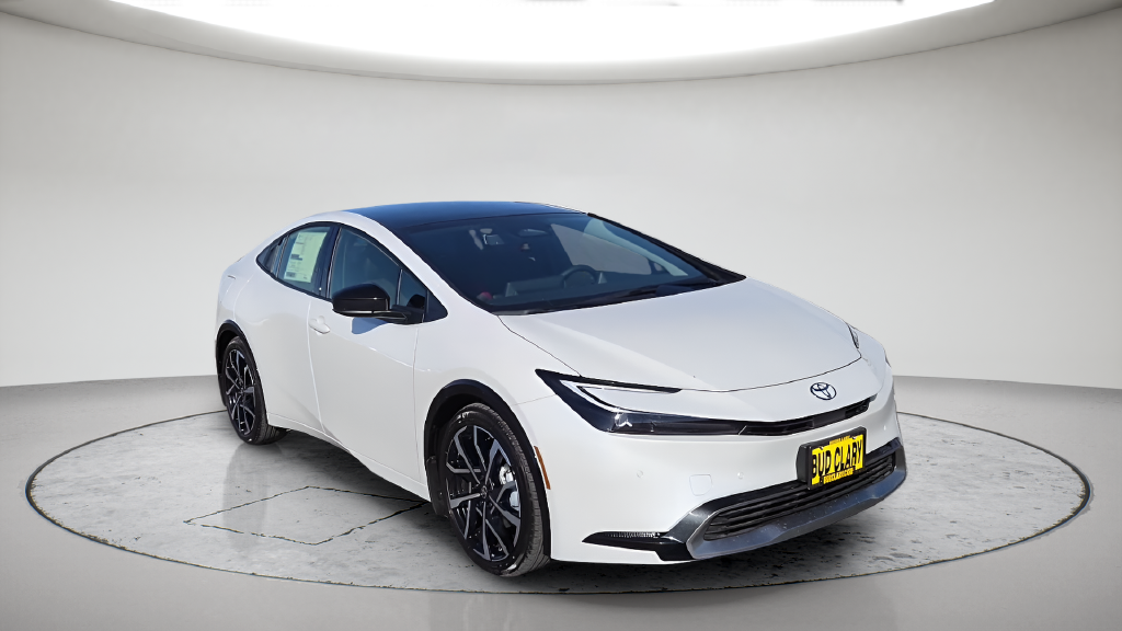 New 2027 Wind Chill Pearl Toyota XSE image 3