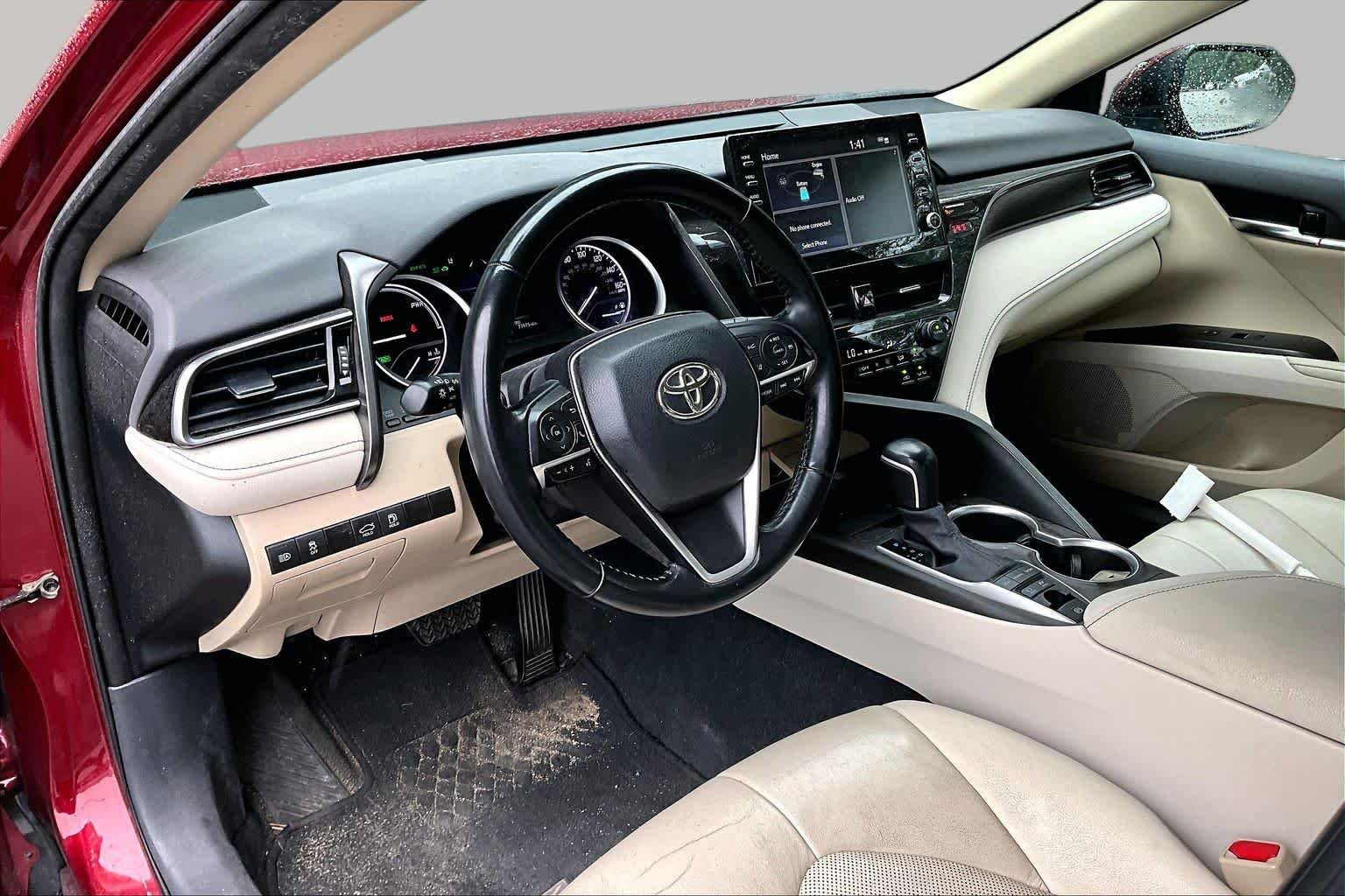 Used 2022 Ruby Flare Pearl Toyota Hybrid XLE image 16