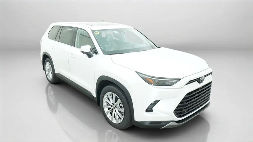 New 2026 Wind Chill Pearl Toyota Platinum image 5