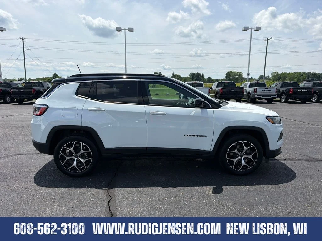 Used 2025 White Jeep Limited image 6