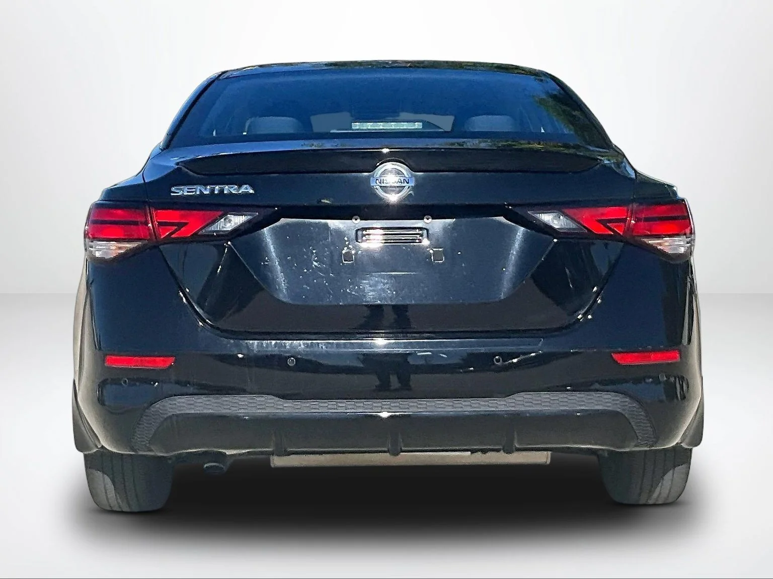 Used 2022 Black Nissan S image 5