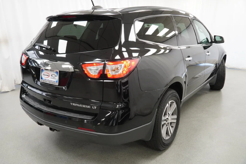 Used 2016 MOSAIC BLACK METALLIC Chevrolet LT image 19