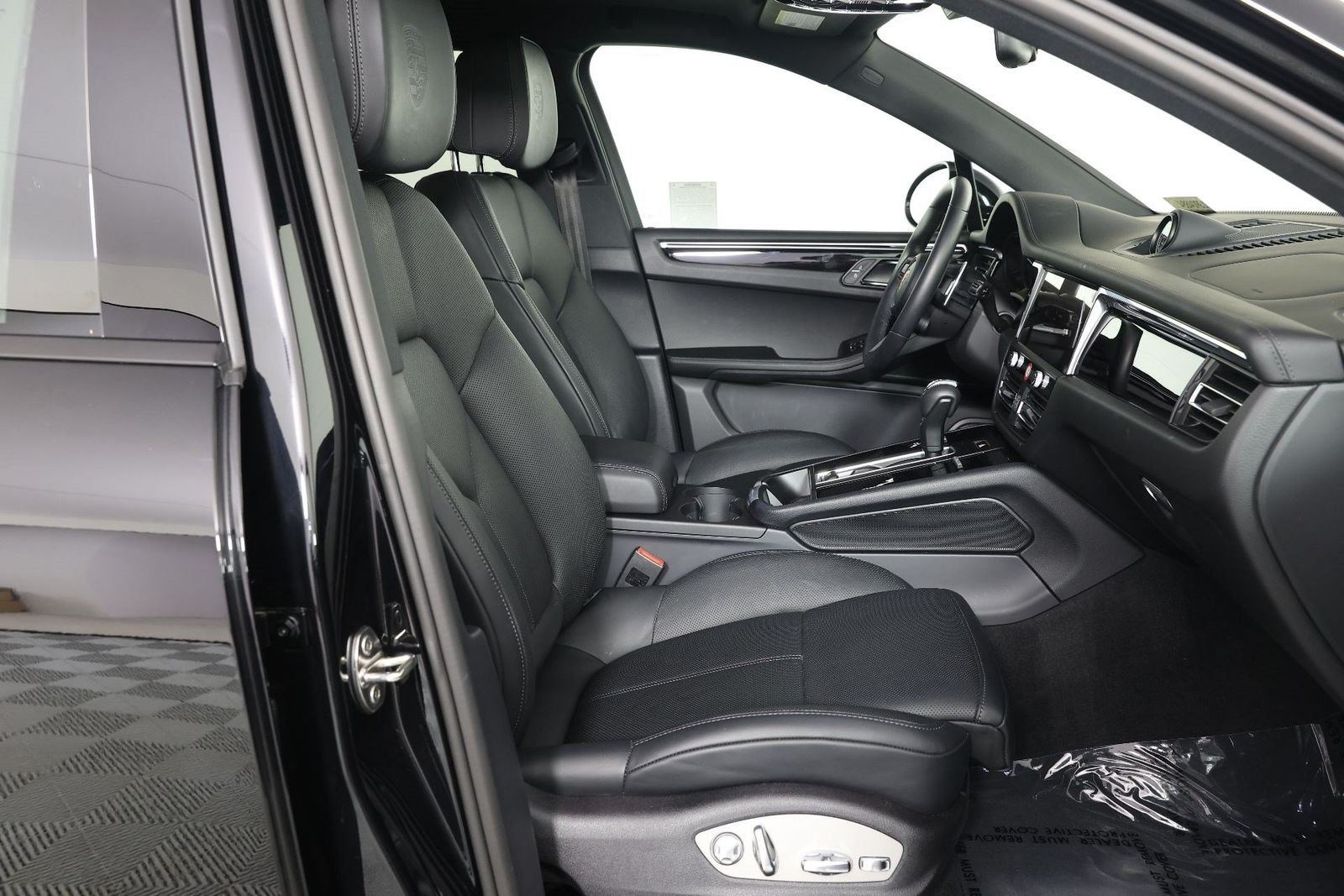 Certified Used 2026 Black Porsche  image 31