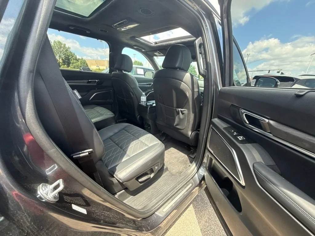 Used 2024 Gravity Gray Kia SX-Prestige X-Pro image 17