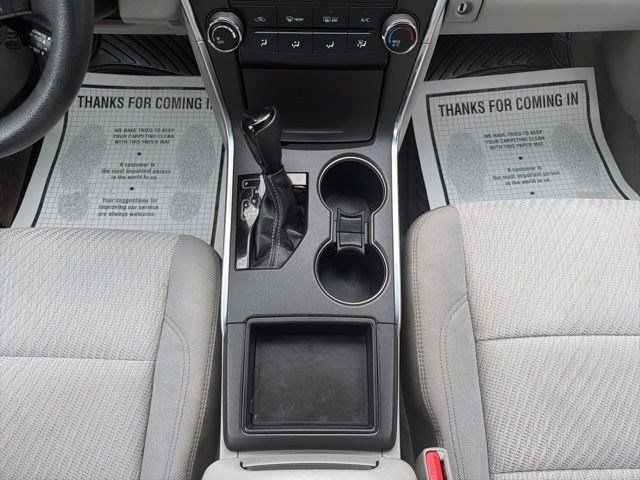 Used 2016 Midnight Black Metallic Toyota LE image 22
