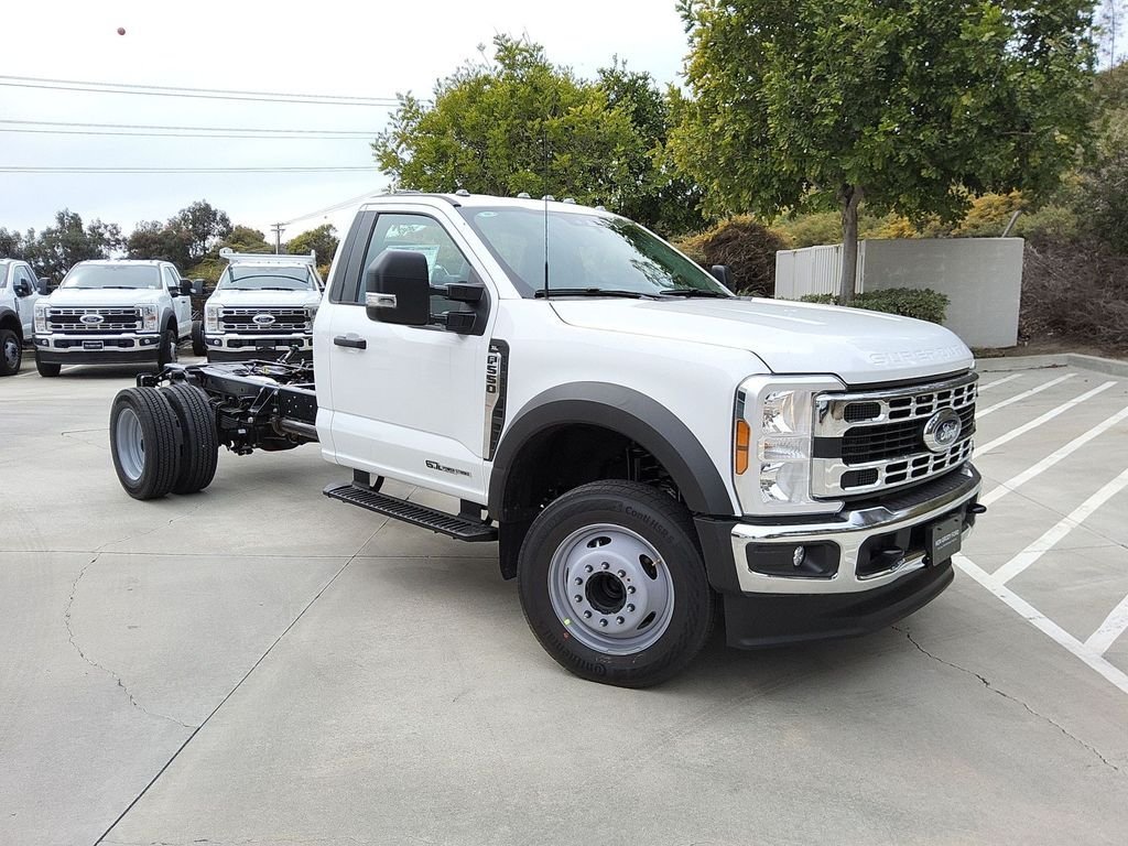2025 Ford F-550 Super Duty Chassis Cab XL - Photo 19