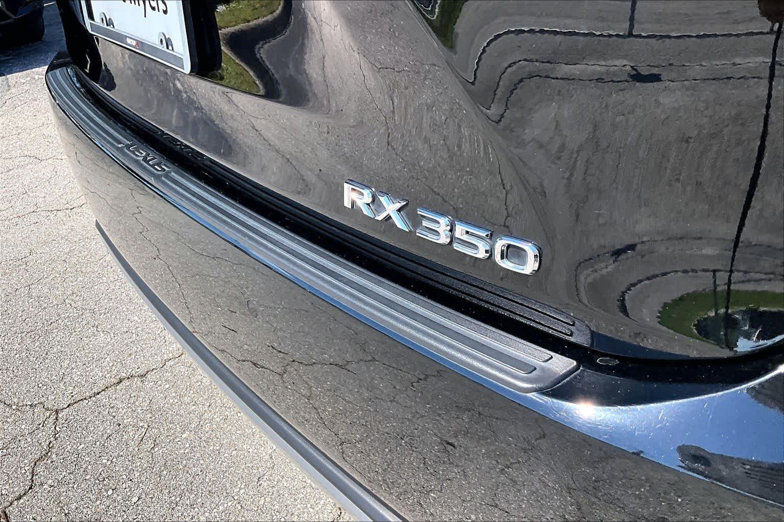 Used 2020 Obsidian Lexus  image 10