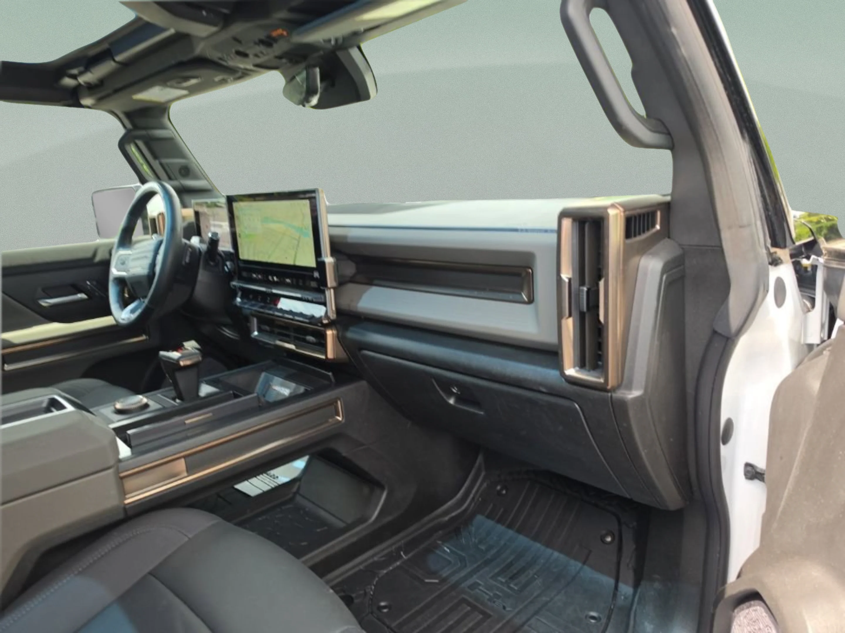 Used 2024 Interstellar White GMC 2X image 33