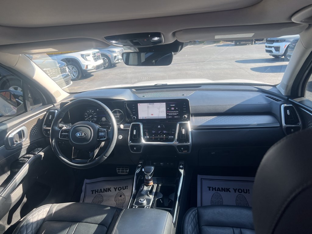 Used 2021 White Kia SX-Prestige image 26