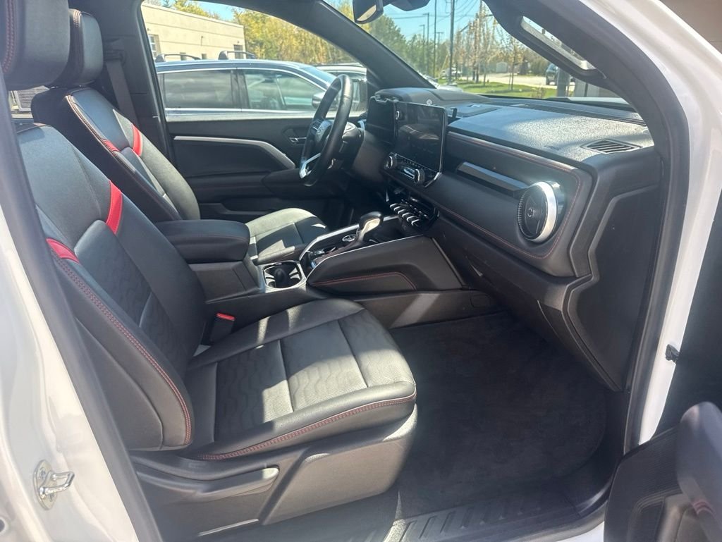 2025 Chevrolet Colorado Z71 - Photo 34