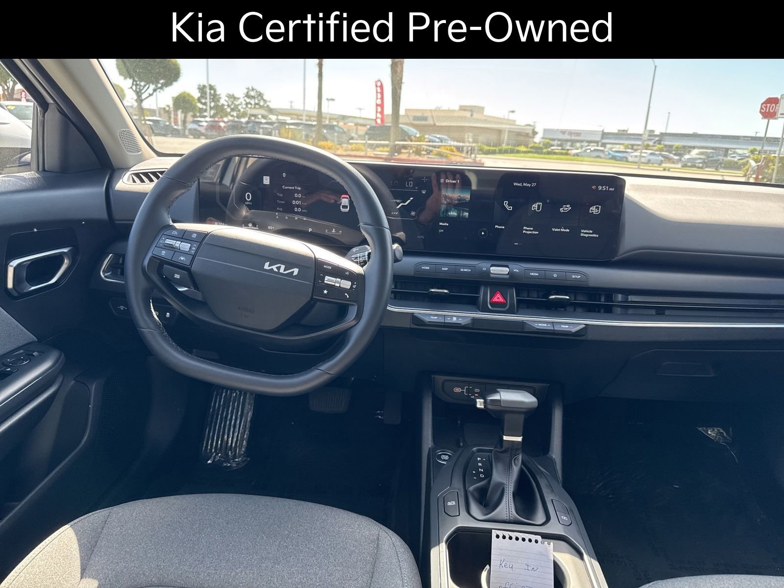 2025 Kia K4 EX - Photo 18