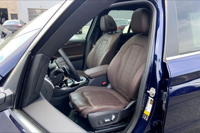Used 2023 Blue BMW xDrive30i image 6