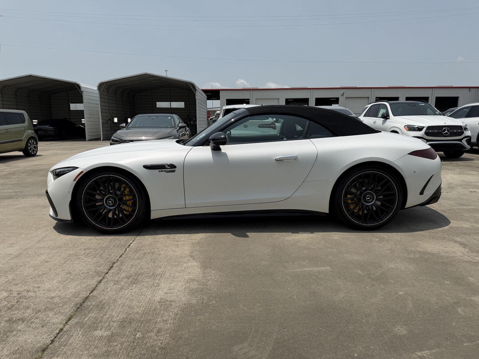 Certified Used 2022 MANUFAKTUR Moonlight White Magno Mercedes-Benz AMG® SL 63 image 14