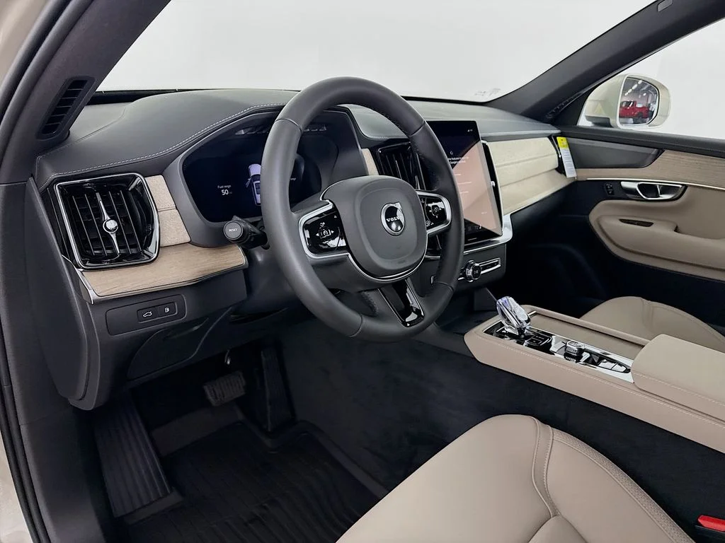 New 2026 Bright Dusk Metallic Volvo T8 Plus image 4