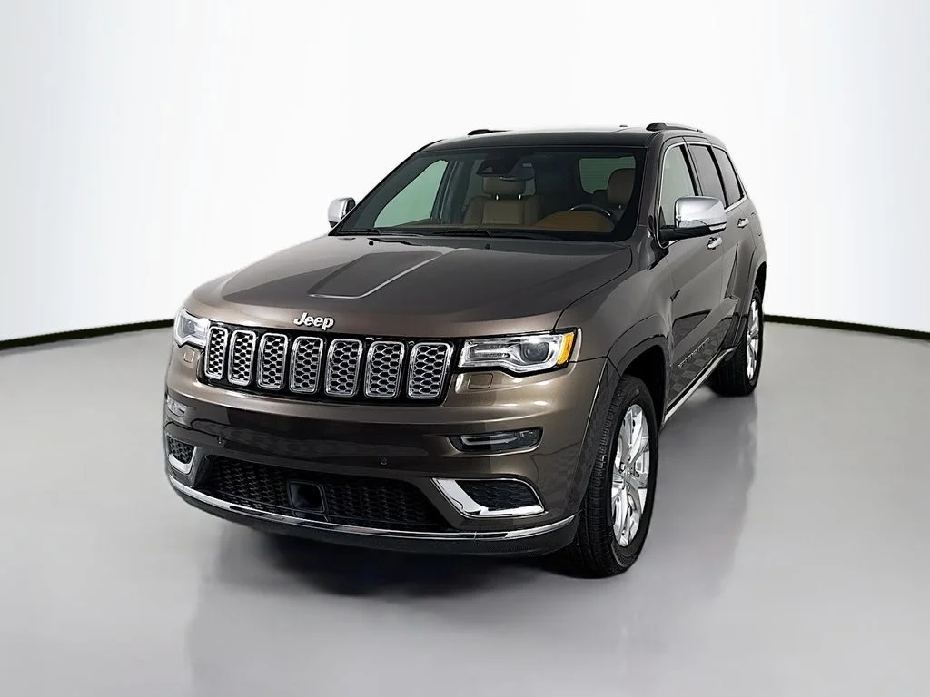 Used 2020 Brown Jeep Summit image 1