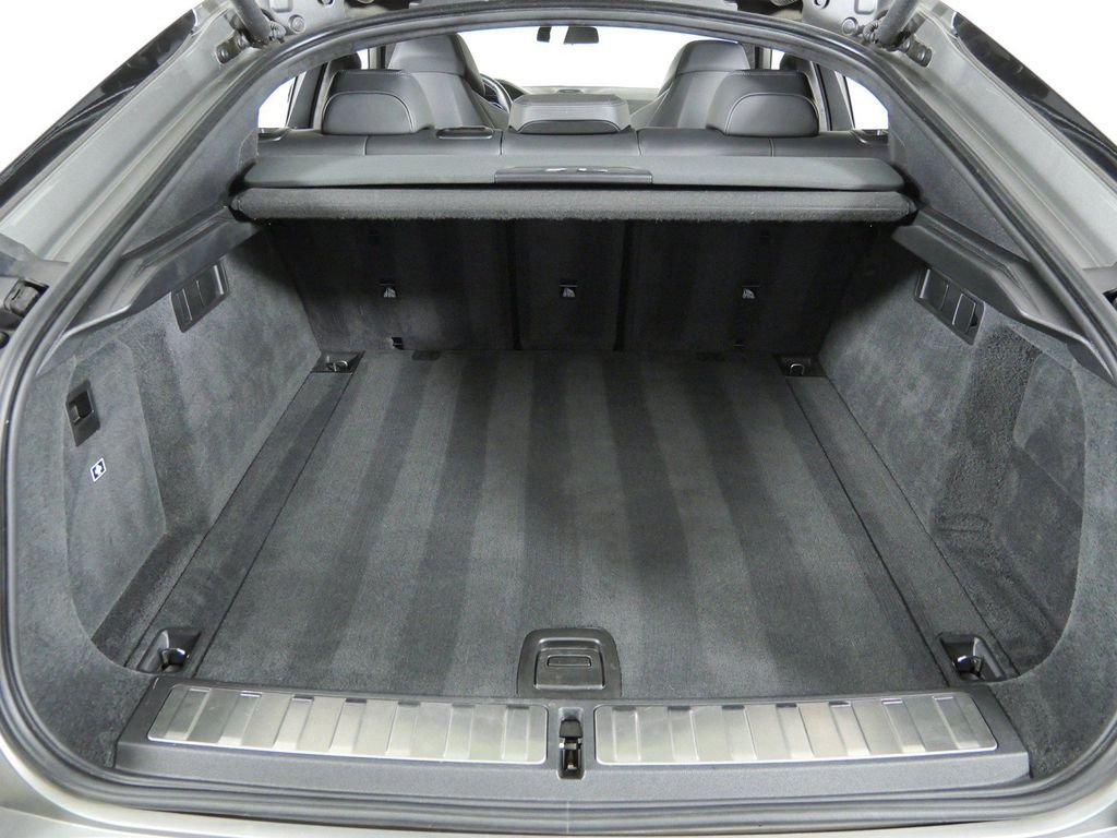 Used 2021 Donington Grey Metallic BMW Base image 27