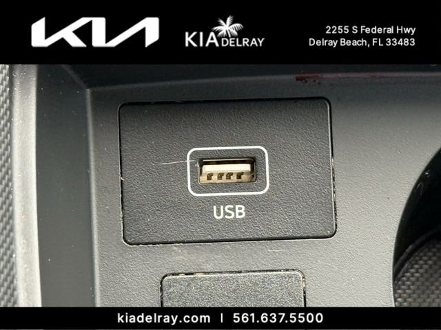 Used 2023 Silver Hyundai SE image 20