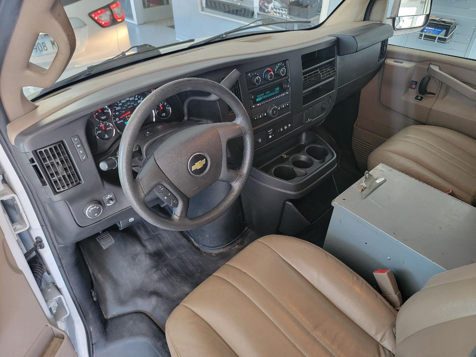 2020 Chevrolet Express Cargo Work Van - Photo 17
