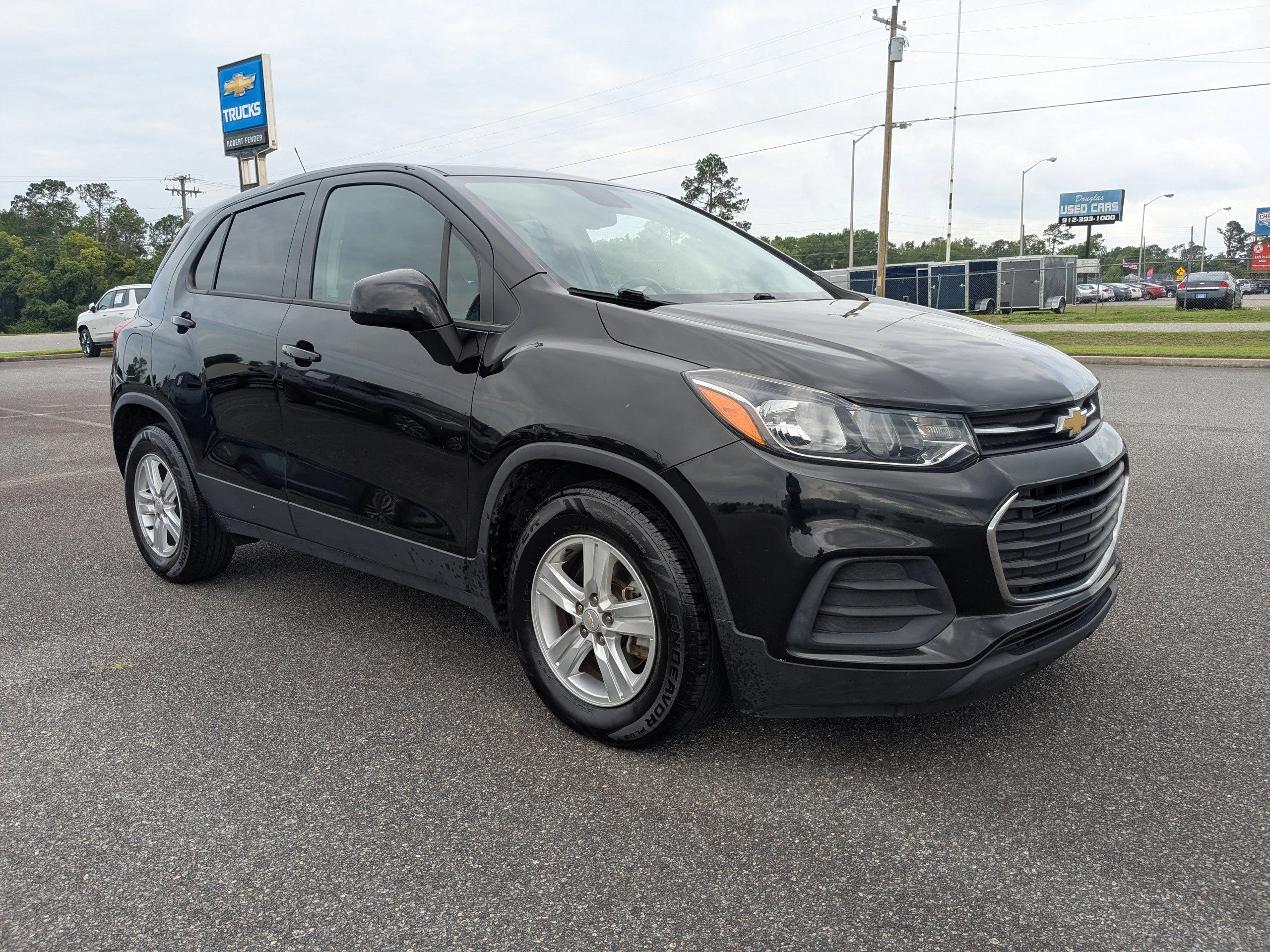 2022 Chevrolet Trax LS's photo