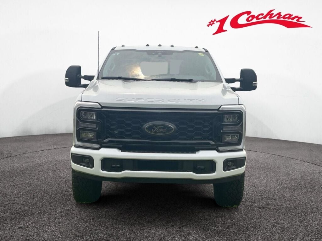 New 2026 Oxford White Ford XLT image 12