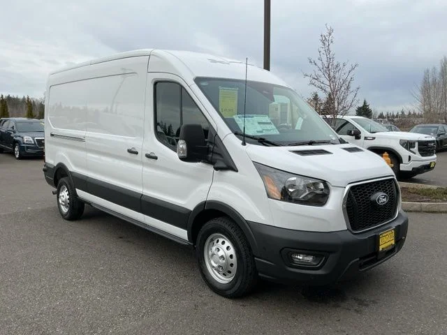 New 2026 Oxford White Ford Base image 3