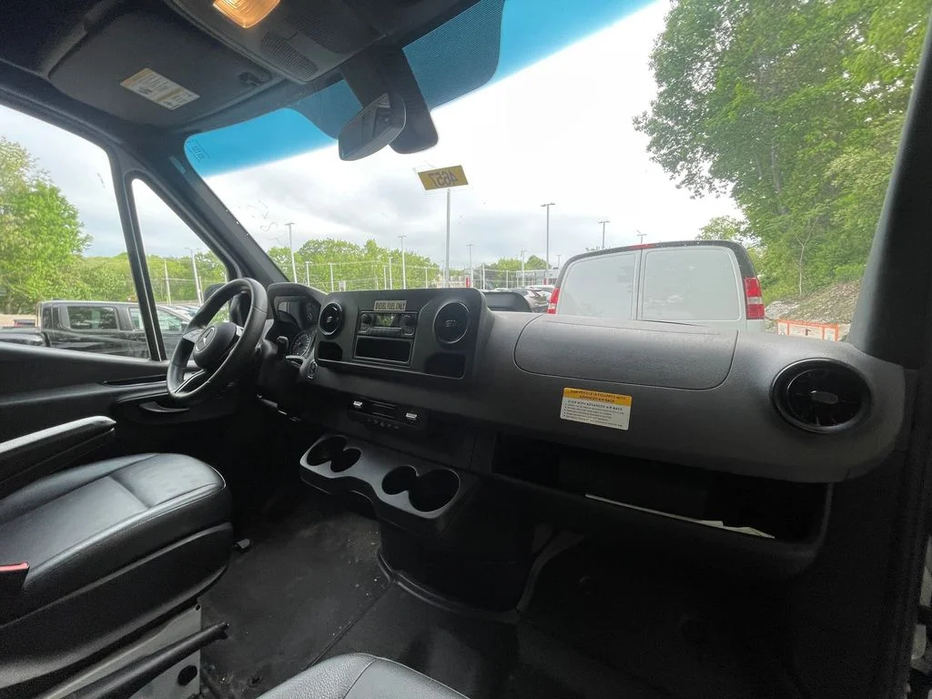 Used 2025 White Mercedes-Benz Cargo 144 WB image 13