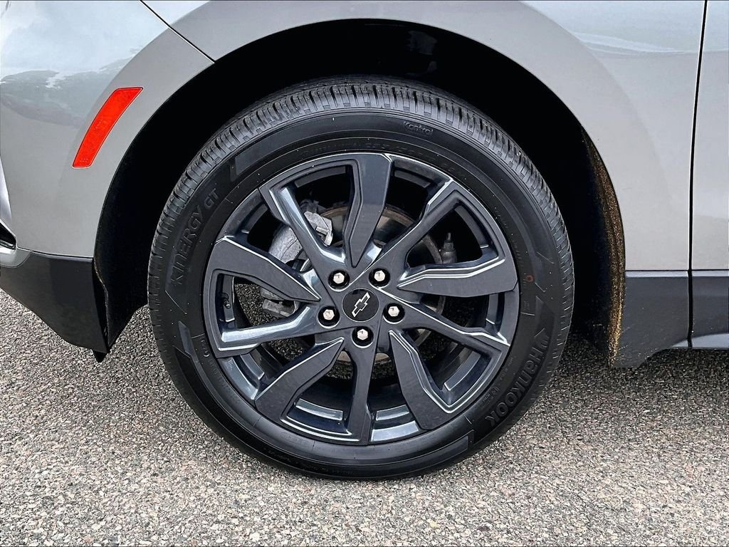 Used 2024 Gray Chevrolet RS image 7