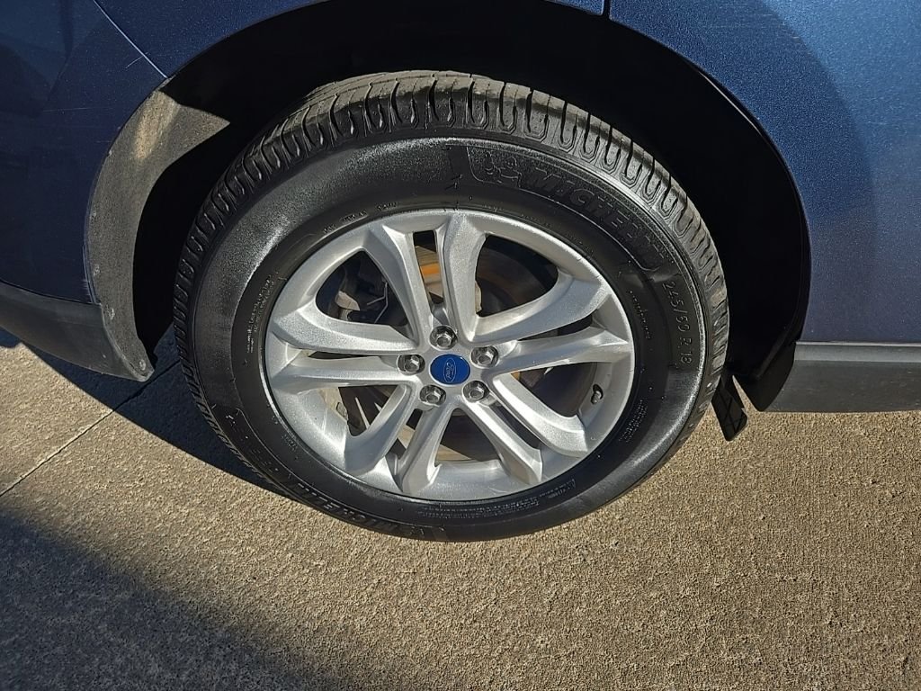 Used 2019 Blue Ford SEL image 22