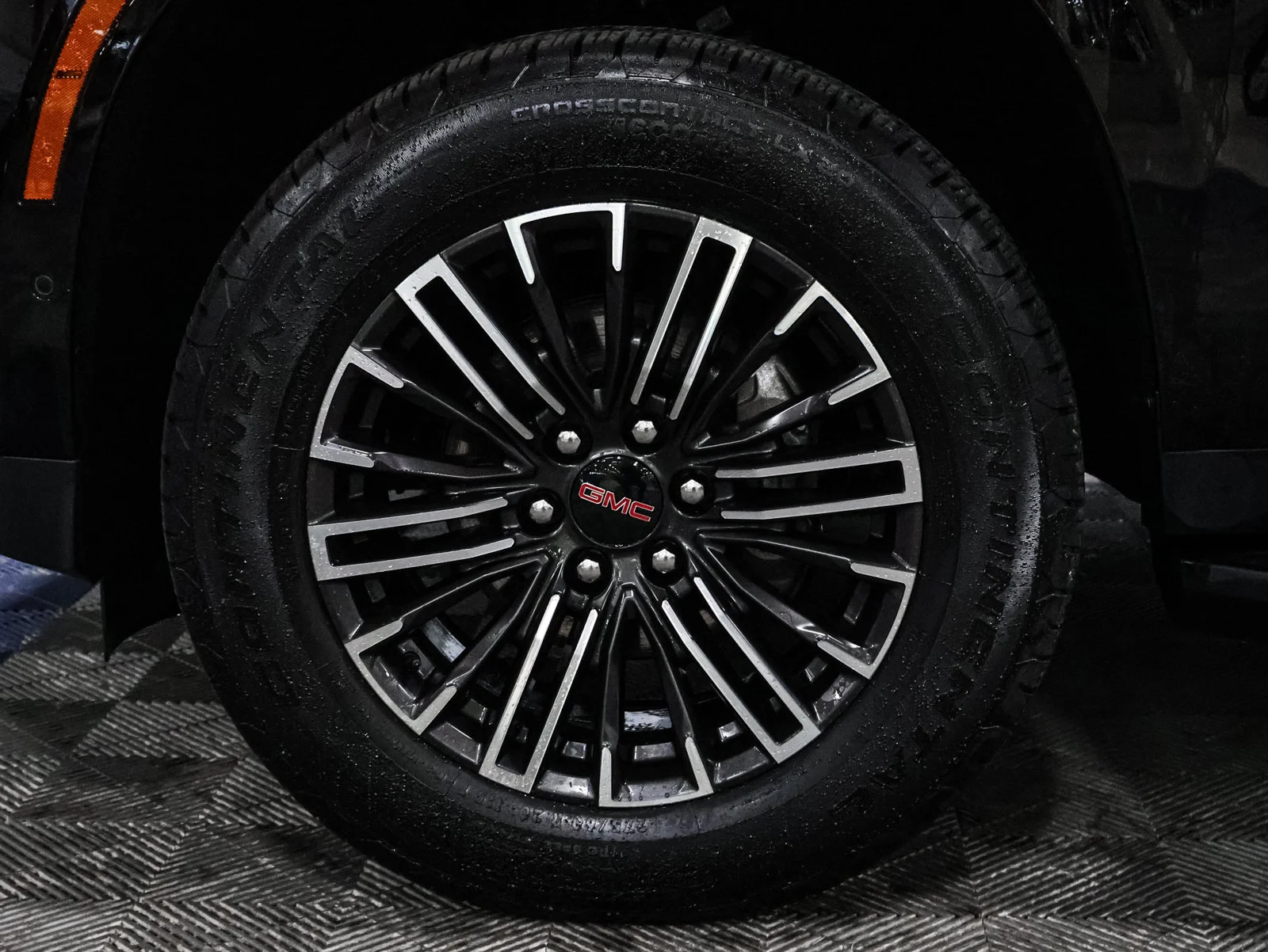 2025 GMC Yukon ELEVATION - Photo 20