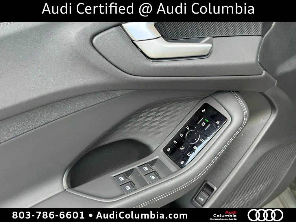 Used 2025  Audi 2.0T Premium image 19