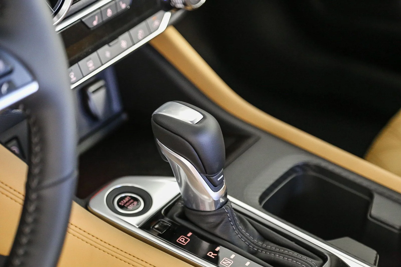 Used 2025 White Nissan SV w/ PREMIUM PKG image 19