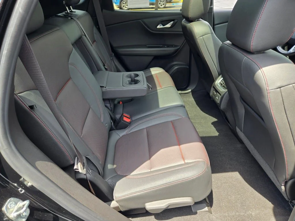 Used 2021 BLACK Chevrolet RS image 11