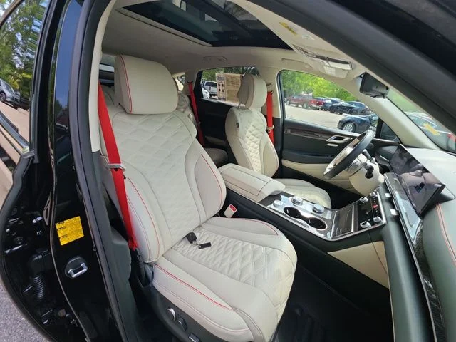 Used 2025 Black Genesis 3.5T e-SC image 27